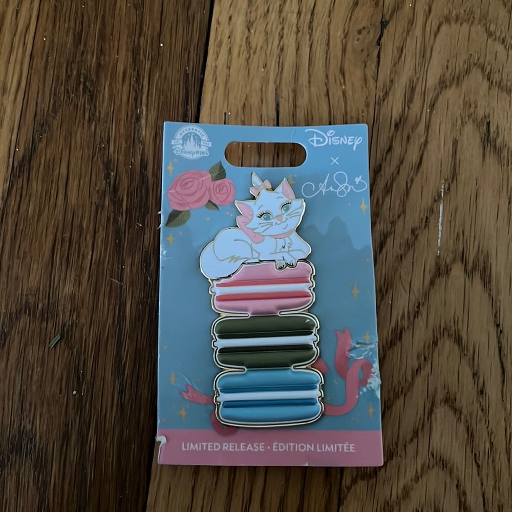 Disney Marie Macaroon Pin NWT